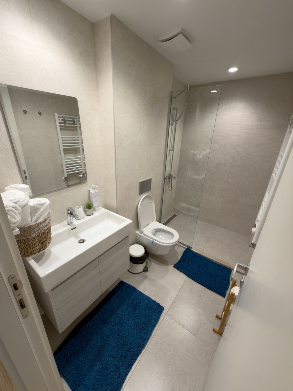 Pearl Luxury Studio 9