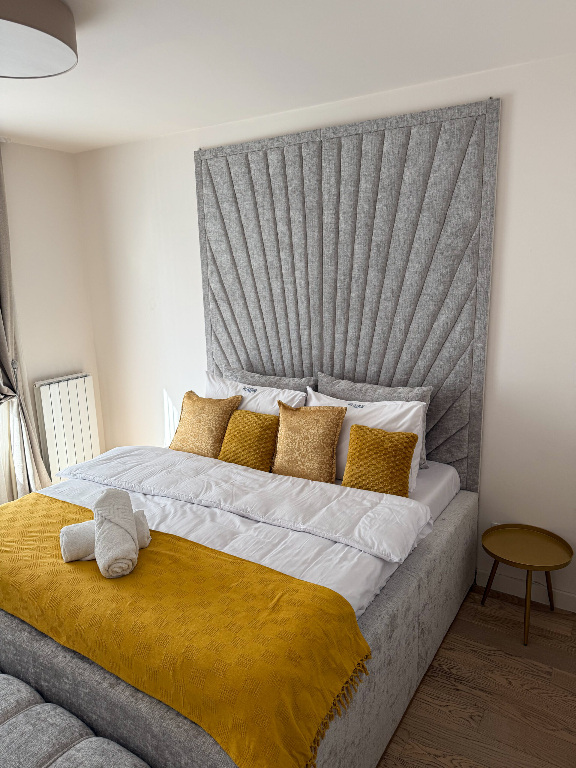 Silver Luxury Apartment 1