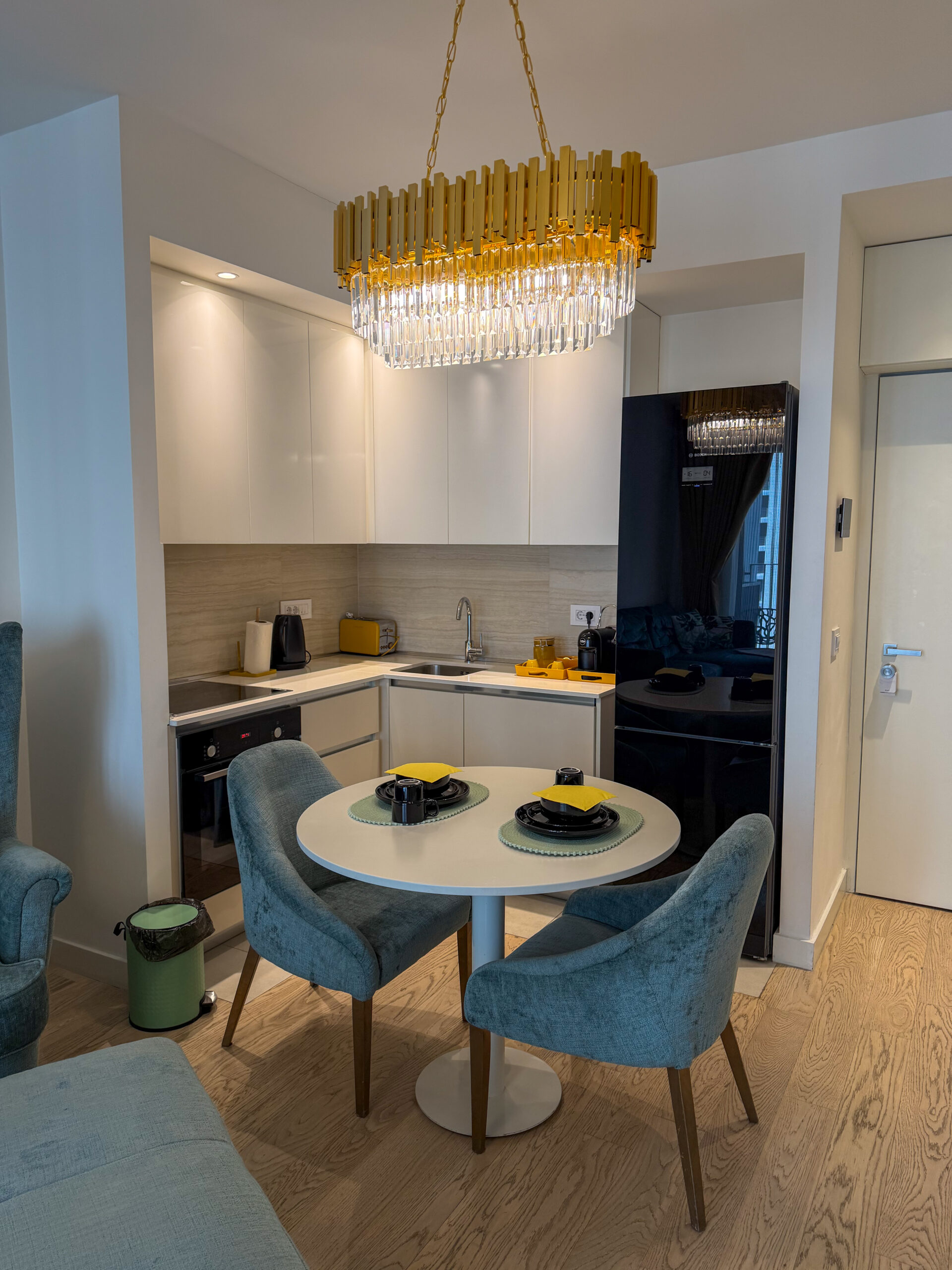Emerald Luxury Apartment 5