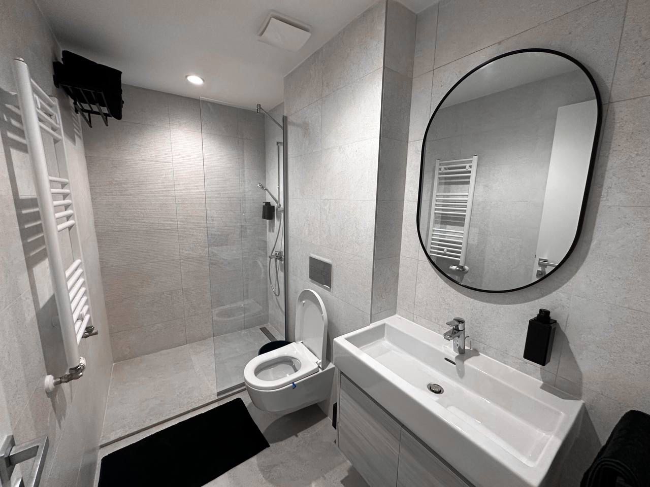 Royal Luxury Studio 8